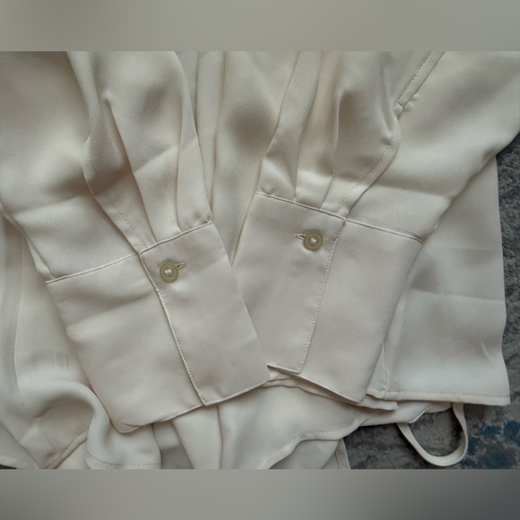 Loft Cream, Wrap Blouse NWT - Picture 8 of 14